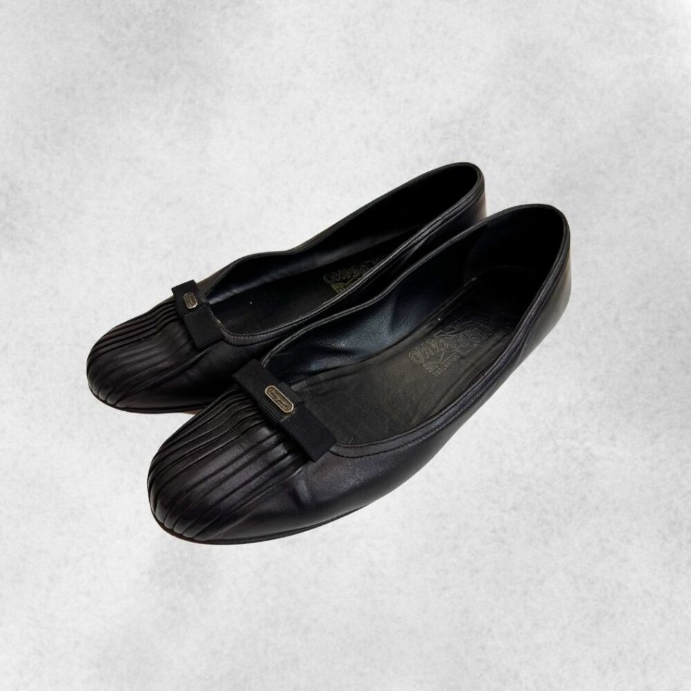 Black Salvatore Ferragamo Flats with bow (US 8.5) - Picture 6 of 8